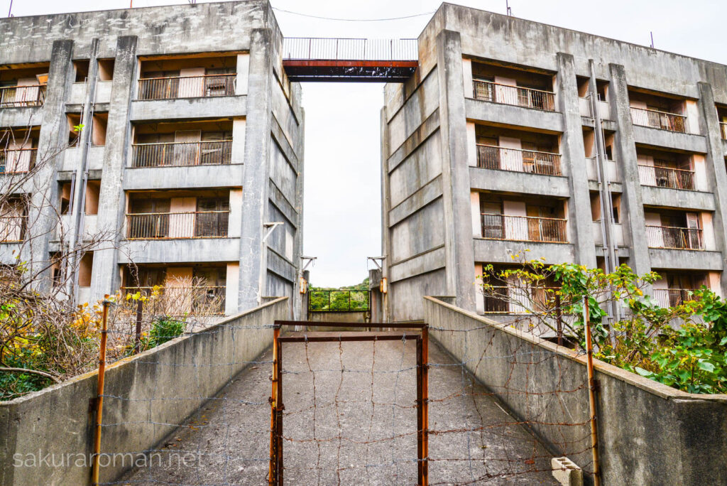 池島8階建アパート渡り廊下アパート