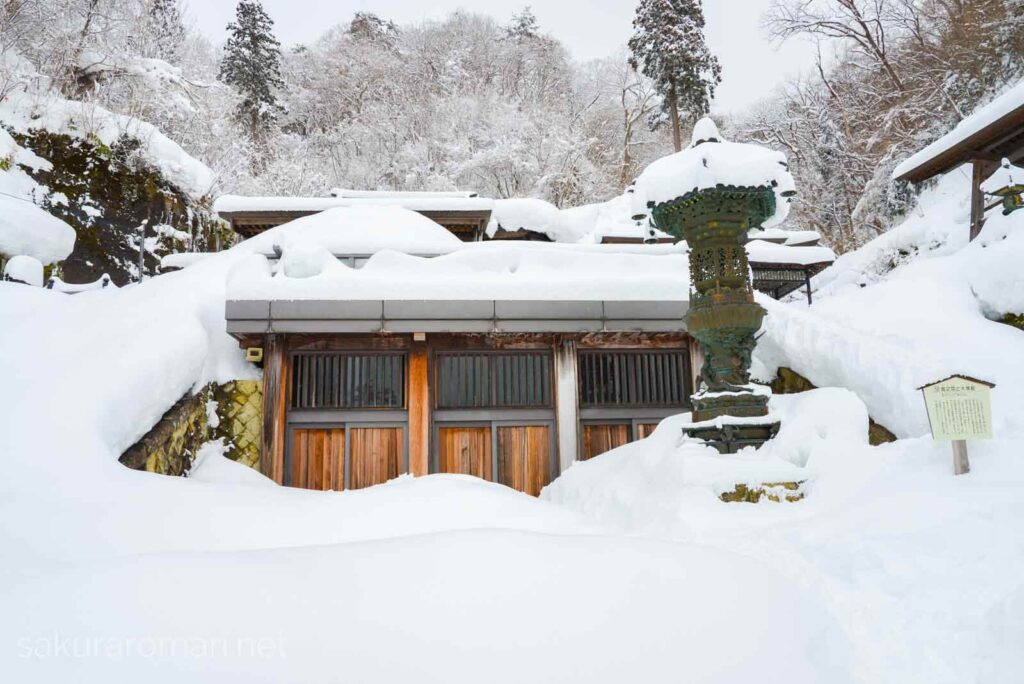 冬の山寺(立石寺)奥の院
