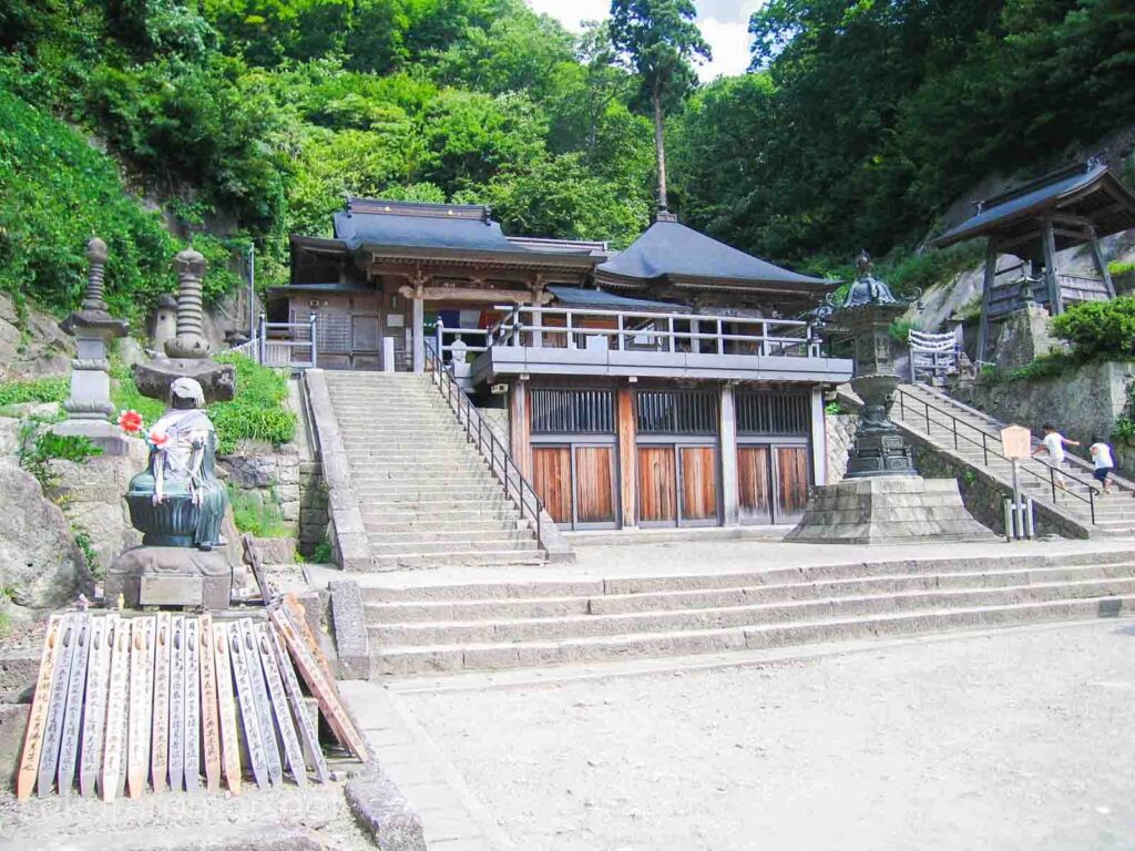 山寺(立石寺)奥の院